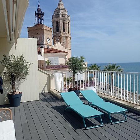 Atico Con Fantasticas Vistas Al Mar Y La Iglesia Leilighet Sitges Eksteriør bilde