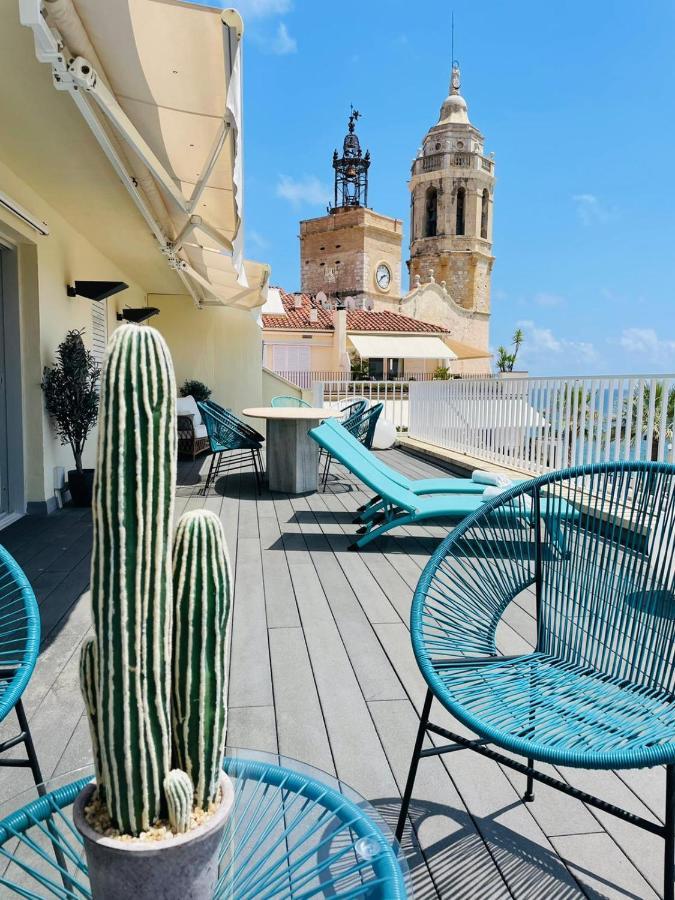 Atico Con Fantasticas Vistas Al Mar Y La Iglesia Leilighet Sitges Rom bilde